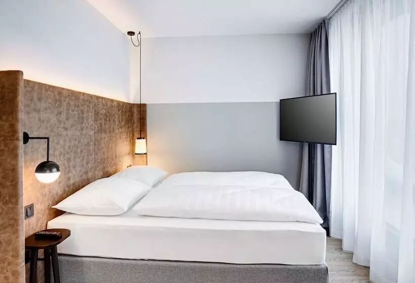اتاق استاندارد با چشم‌انداز کوهستان, Stage 12 Hotel By Penz