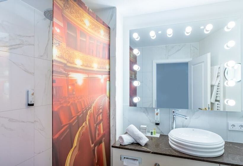 اتاق سوپریور, Theaterhotel & Suites Wien