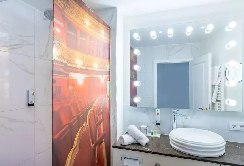اتاق سوپریور, Theaterhotel & Suites Wien