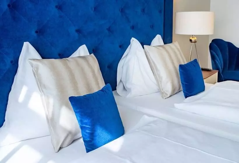 سوییت جونیور سوپریور, Theaterhotel & Suites Wien