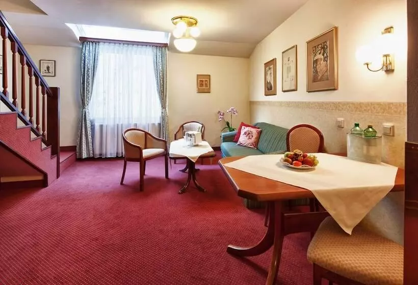 سوئیت کلاسیک, Theaterhotel & Suites Wien