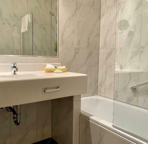 标准单人间, Sporthotel Royer