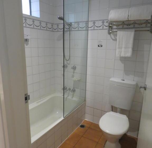 اتاق خانوادگی, Burke & Wills Mt Isa