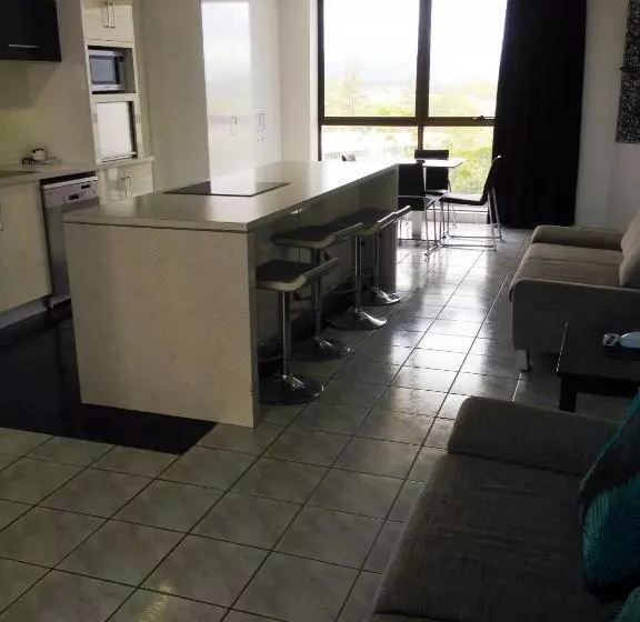 آپارتمان ممتاز دوخوابه رو به دریا, Burleigh Gardens North Hi Rise Holiday Apartments