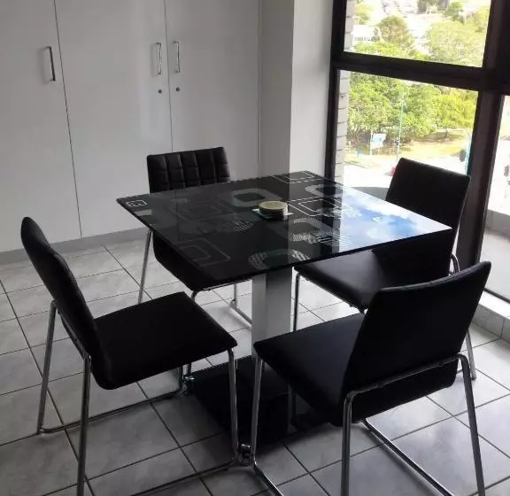 آپارتمان ممتاز دوخوابه رو به دریا, Burleigh Gardens North Hi Rise Holiday Apartments