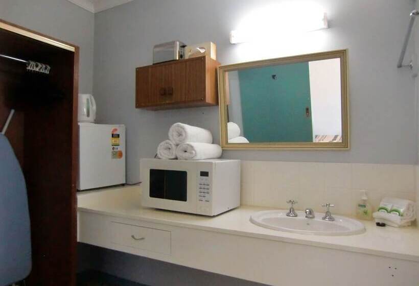Номер Стандарт, Castle Motel Bairnsdale