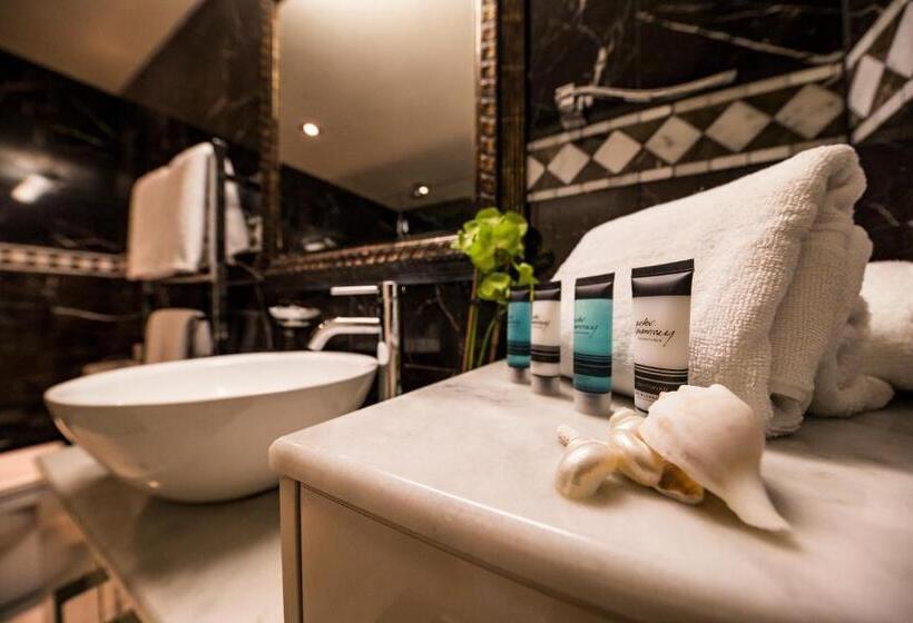 标准工作室, Fitzroy Island Resort