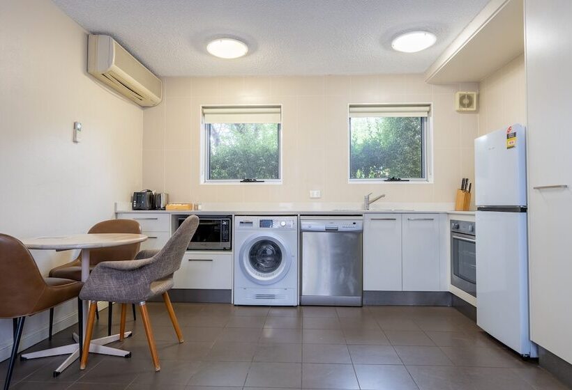 شقة إدارية غرفة واحدة, Forrest Hotel & Apartments