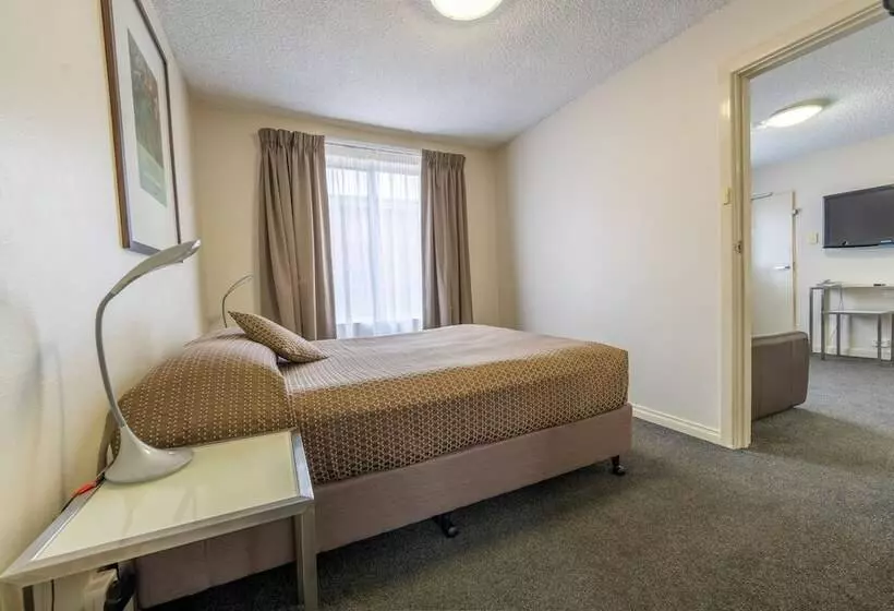 一ベッドルームエクゼクティブアパートメント, Forrest Hotel & Apartments
