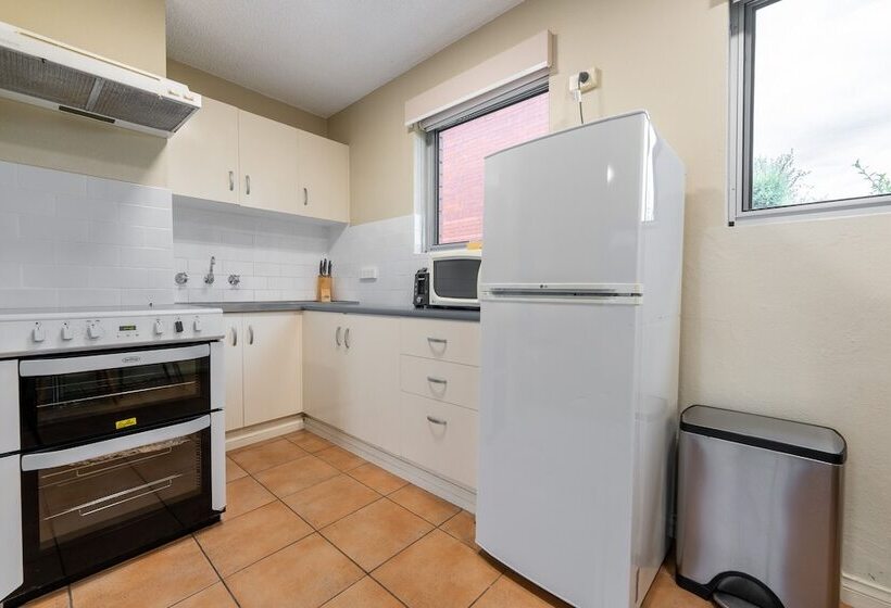 شقة غرفة واحدة, Forrest Hotel & Apartments