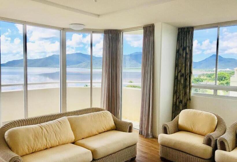 Люкс Вид на Море, Acacia Court