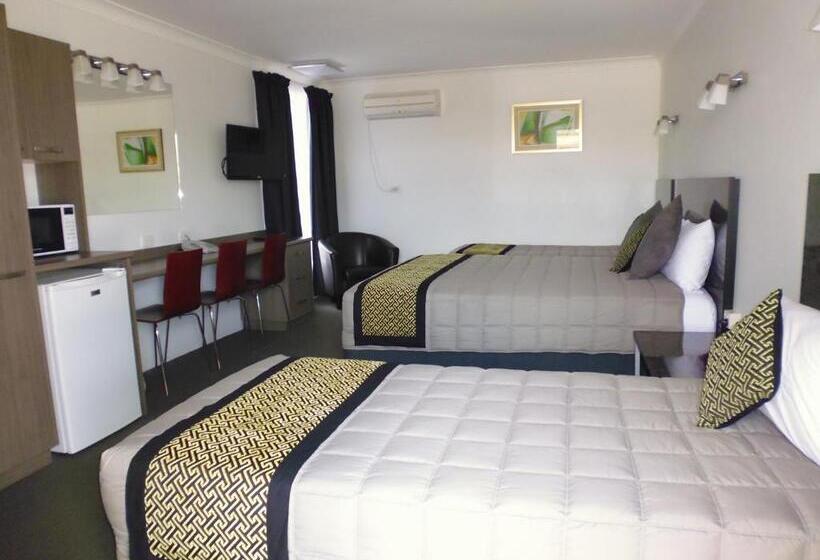Семейный Номер, Burke & Wills Motor Inn