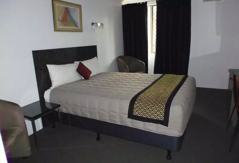 Perhehuone, Burke & Wills Motor Inn