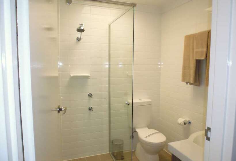 家庭间, Burke & Wills Motor Inn