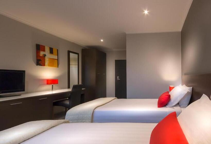 수피리어 룸, Crest On Barkly