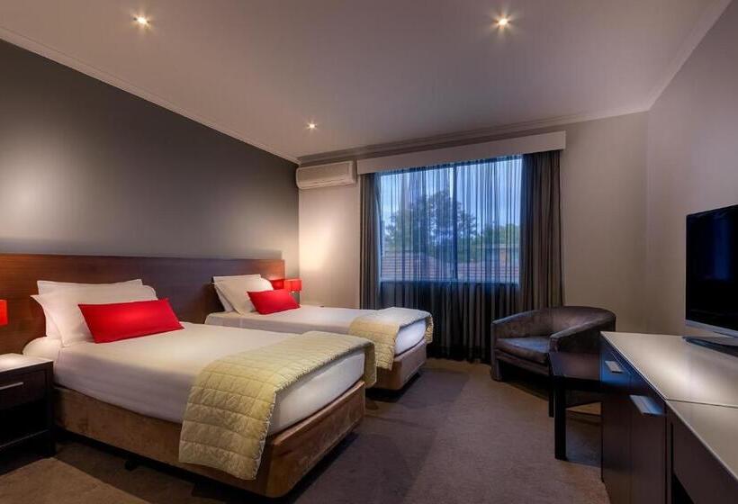 수피리어 룸, Crest On Barkly