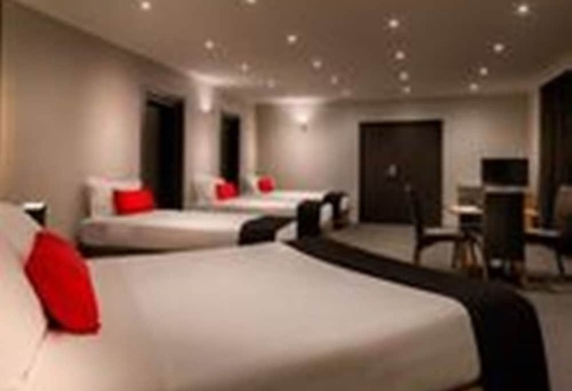 패밀리 룸, Crest On Barkly