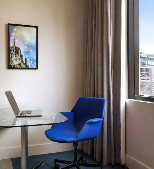 اتاق استاندارد با تخت بزرگ, Crowne Plaza Melbourne, An Ihg