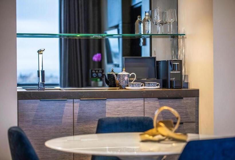 Люкс Кровать Кинг, Crowne Plaza Melbourne, An Ihg