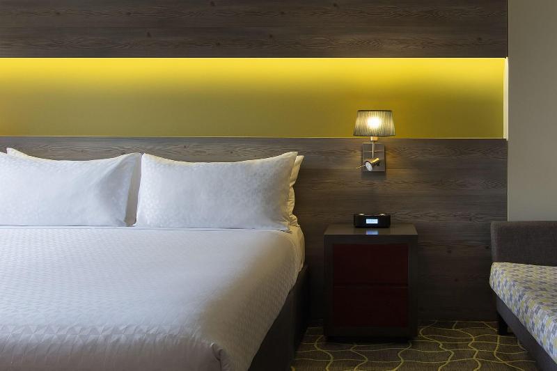 带大床的标准工作室, Four Points By Sheraton Perth