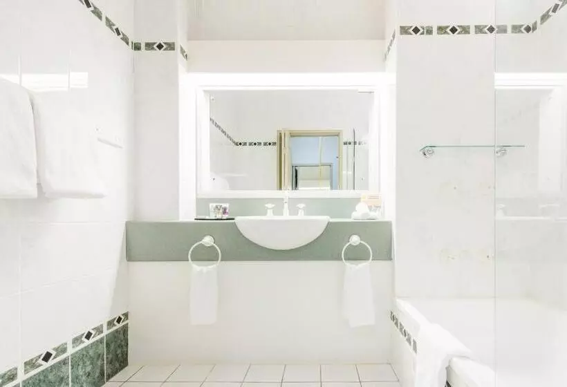 Superior-huone, Mercure Charlestown