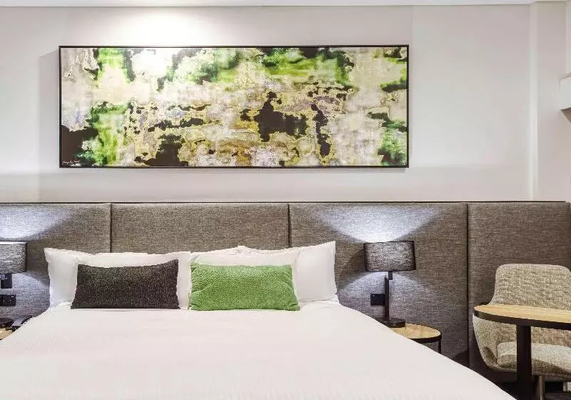 デラックスファミリールーム, Mercure Penrith