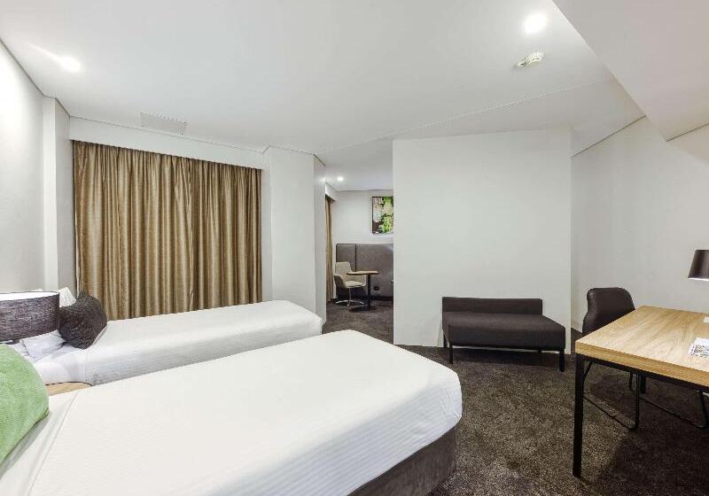 חדר משפתחתי סופריור, Mercure Penrith