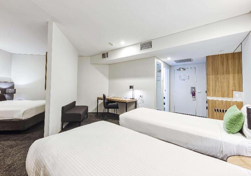 חדר משפתחתי סופריור, Mercure Penrith