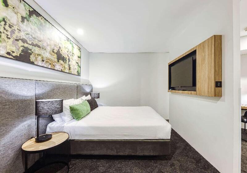 חדר משפתחתי סופריור, Mercure Penrith