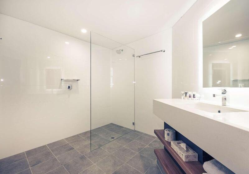 חדר משפתחתי סופריור, Mercure Penrith