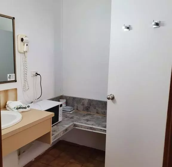 スイート（家族用）, Moonraker Motor Inn