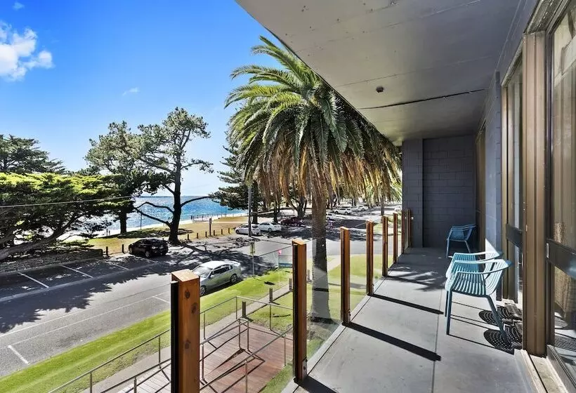 2 Bedroom Apartment with Views, North Pier