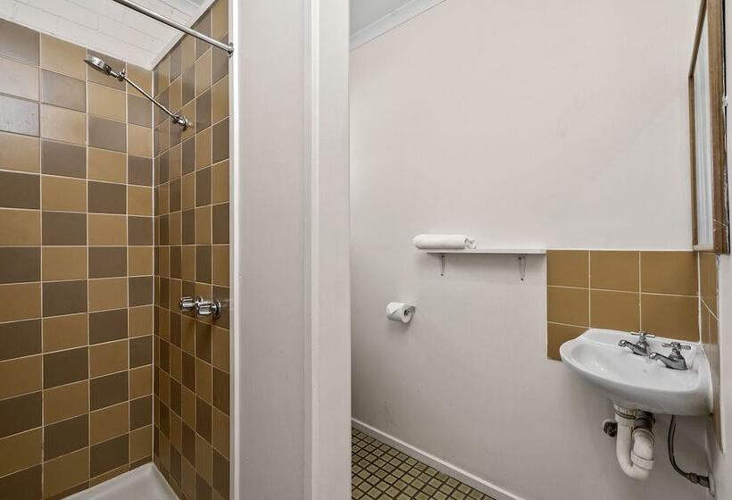 공동 객실, North Pier