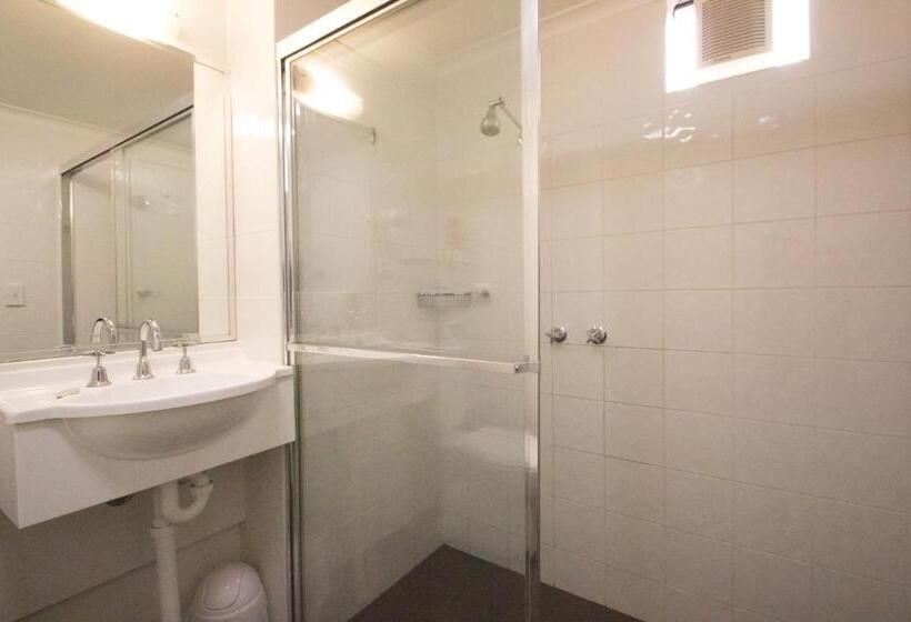 اتاق خانوادگی, Old Willyama Motor Inn