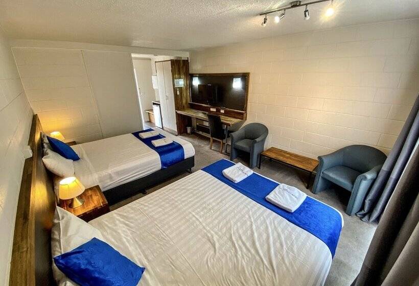 اتاق لوکس, Snow Season Motor Inn