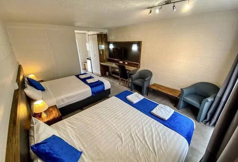 اتاق لوکس, Snow Season Motor Inn