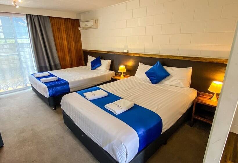 اتاق لوکس, Snow Season Motor Inn