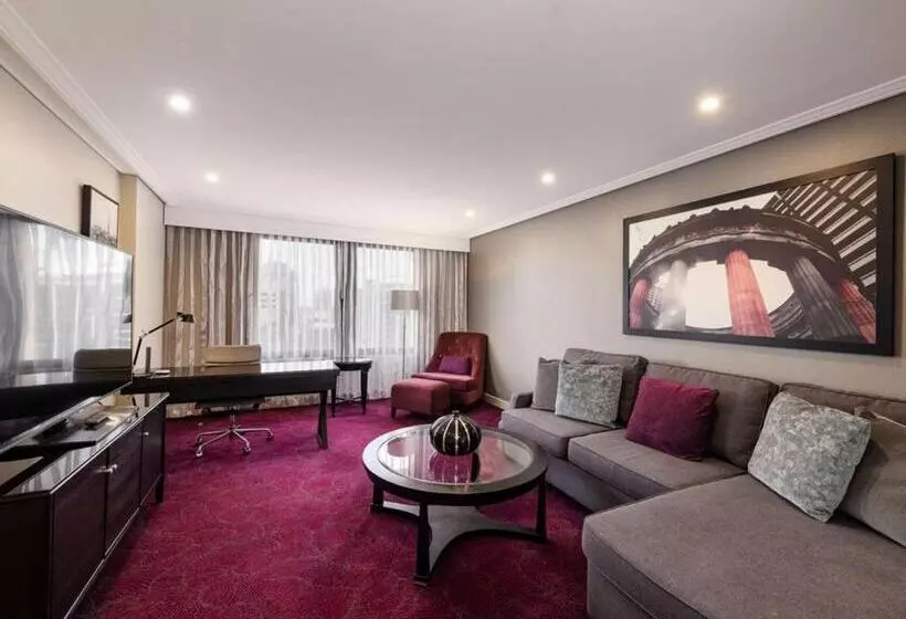 سوئیت جونیور کلاسیک, Sofitel Brisbane Central