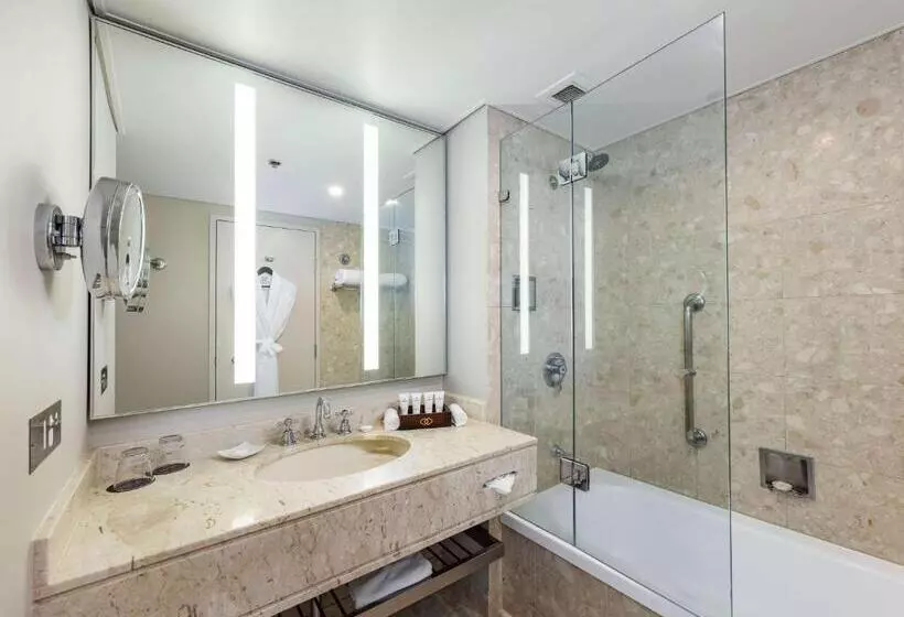 سوئیت جونیور کلاسیک, Sofitel Brisbane Central