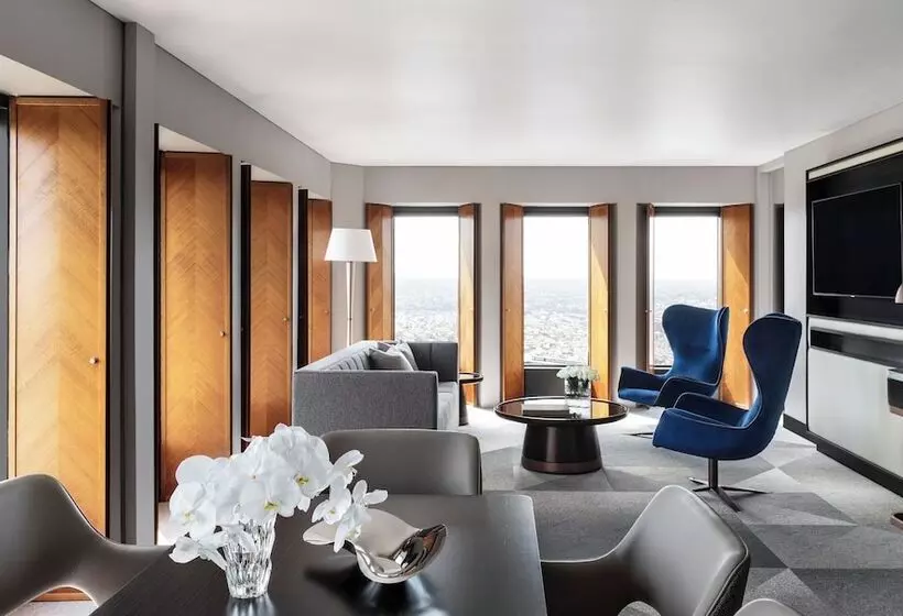 سوئیت کلاب, Sofitel Melbourne On Collins