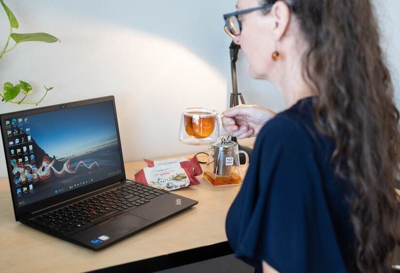 اتاق استاندارد سه نفره, Alara Motor Inn