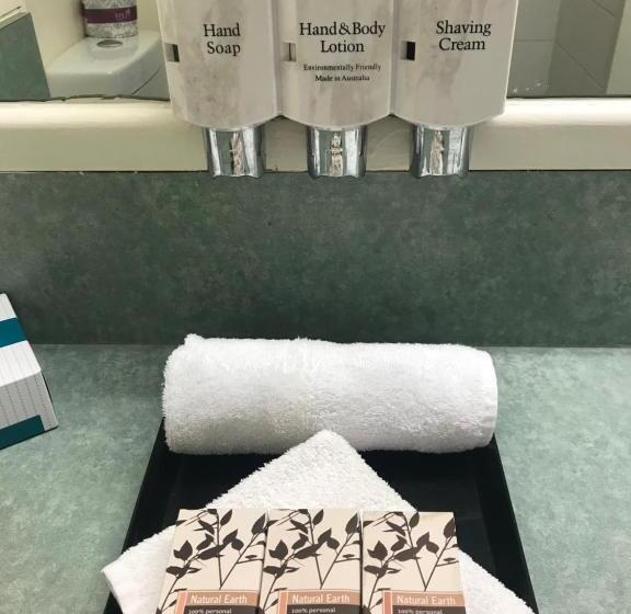 اتاق استاندارد, Emerald Central Hotel Official