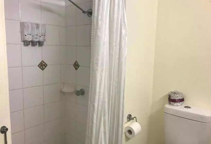 سوئیت 2 خوابه, Emerald Central Hotel Official