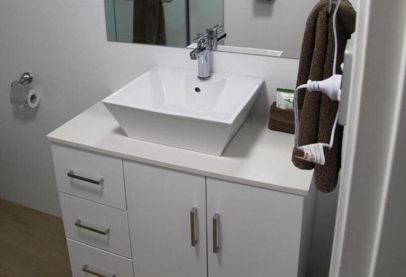 חדר סטודיו סטנדרד, Sunnybank Star