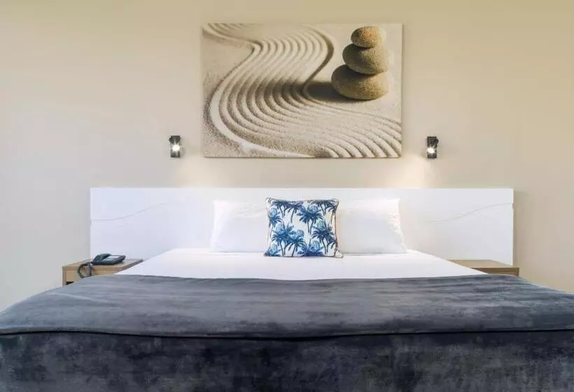 اتاق سوپریور با تخت بزرگ, Pacific Hotel Cairns