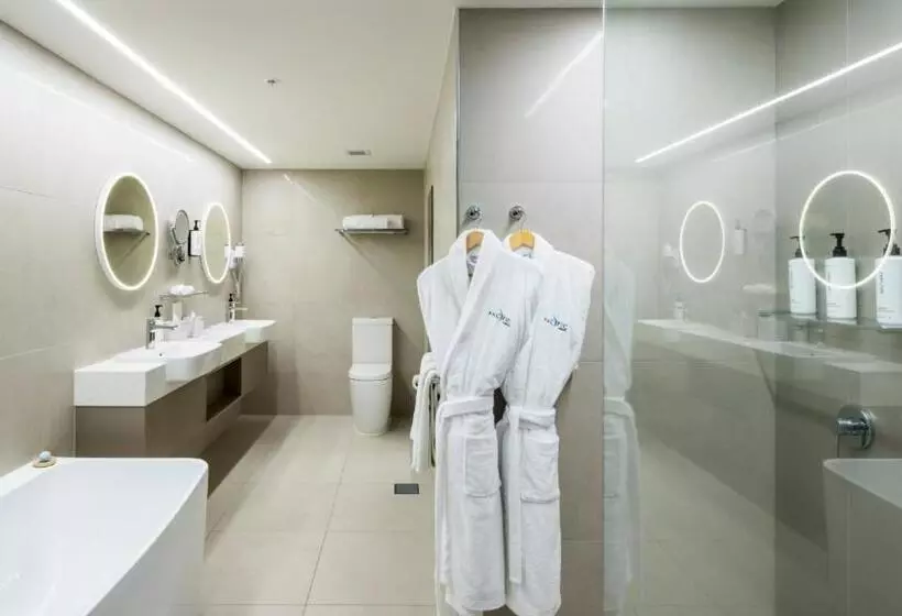 سوییت اجرایی, Pacific Hotel Cairns