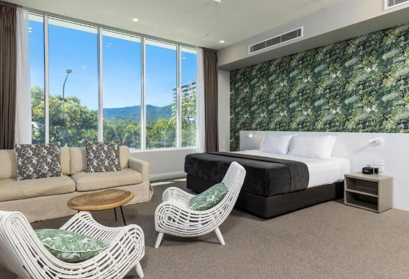 Президентский Люкс, Pacific Hotel Cairns
