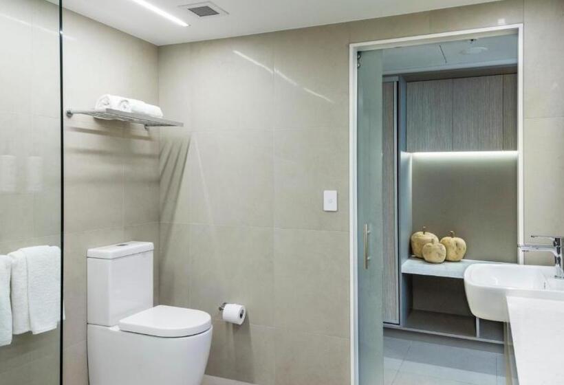 キングサイズベッドのエクゼクティブルーム, Pacific Hotel Cairns