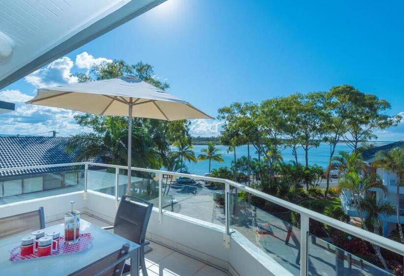 Superior 2-bedroom flat with a view, Munna Beach Apartments