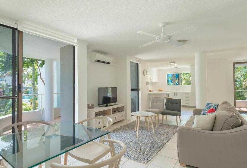 带2个卧室的高级公寓, Munna Beach Apartments